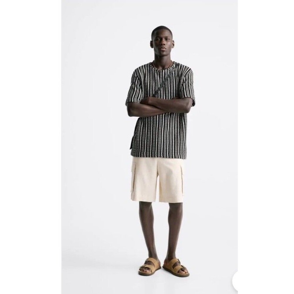Zara Vertical Stripe Crewneck T-Shirt Men’s Size XL Short Sleeves Black/White - Picture 6 of 9